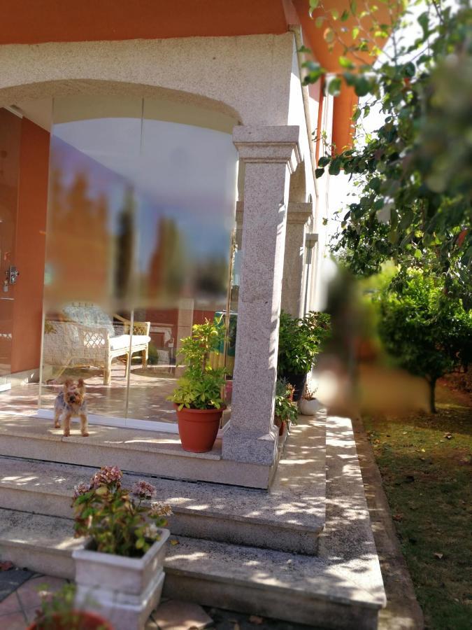 Despertar Con El Sonido De Los Pajaros Villa Melide Exterior photo